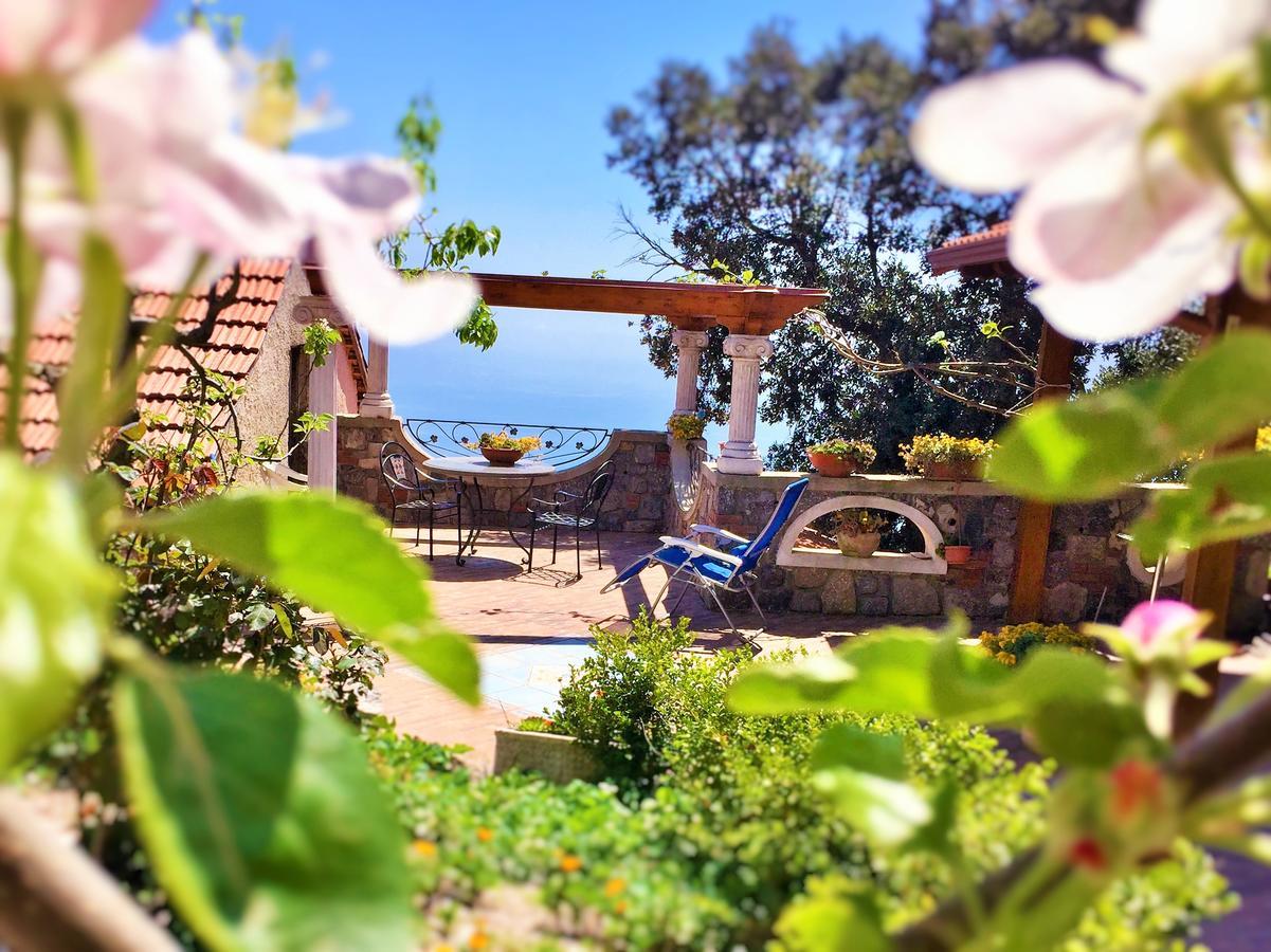 B&B Miramare Аджерола Экстерьер фото