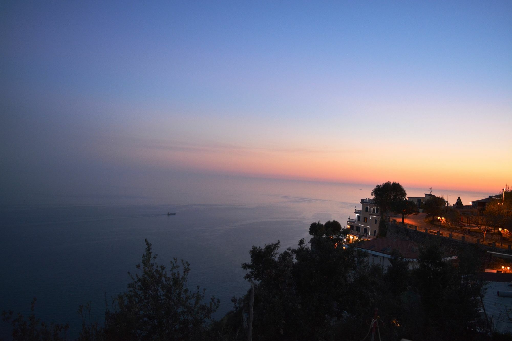 B&B Miramare Аджерола Экстерьер фото